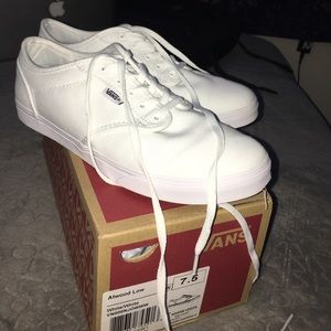 Women’s White Vans size: 7.5